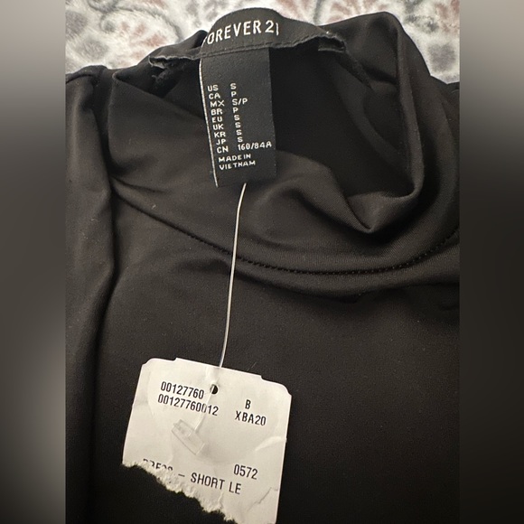 MIDI dress with slit. - Picture 4 of 5